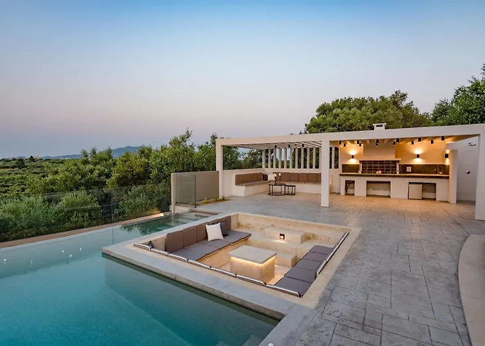 Villa Moonstone