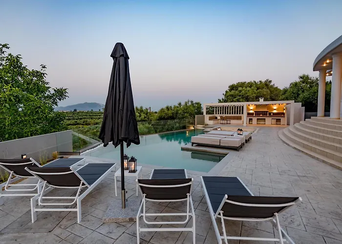 Villa Moonstone