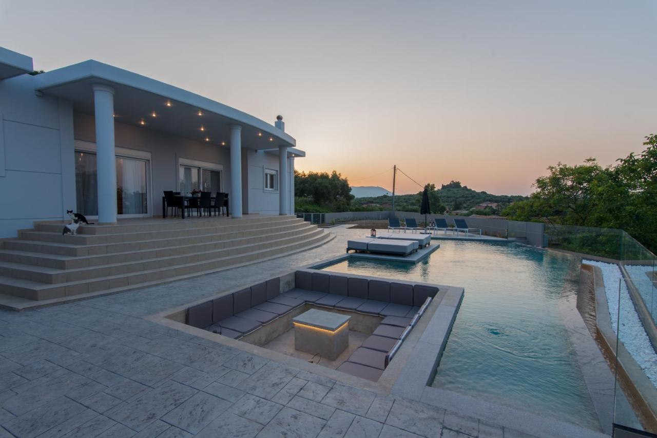 Villa Moonstone *